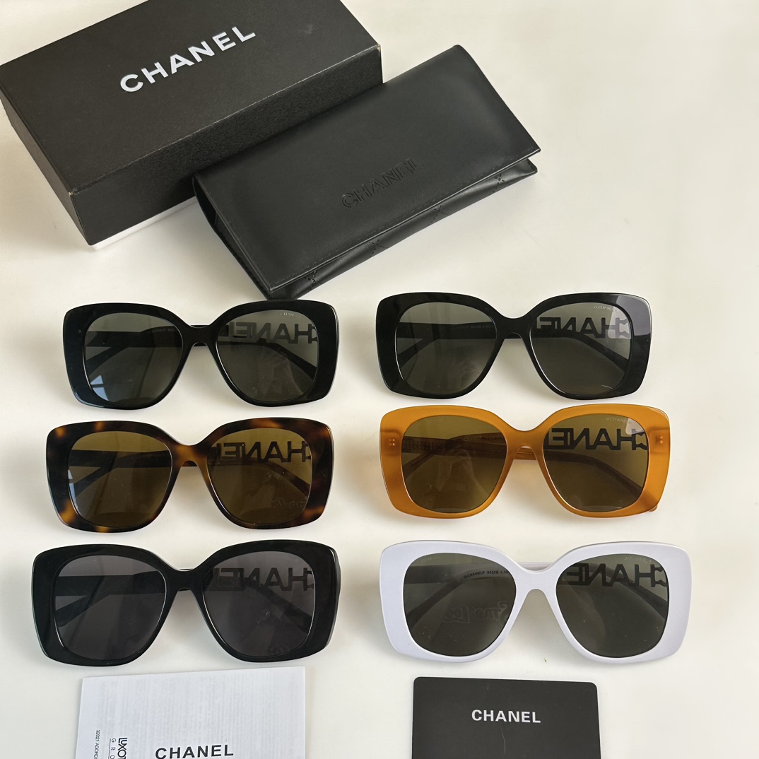 Sunglasses Chanel CH5422B - vstockx