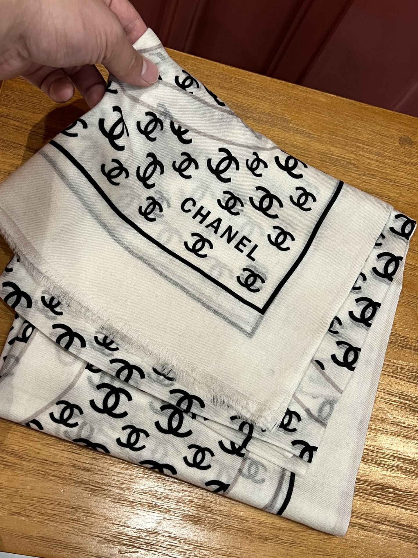 Streetwear Scarf CHANEL 328970 size:100*200cm - vstockx