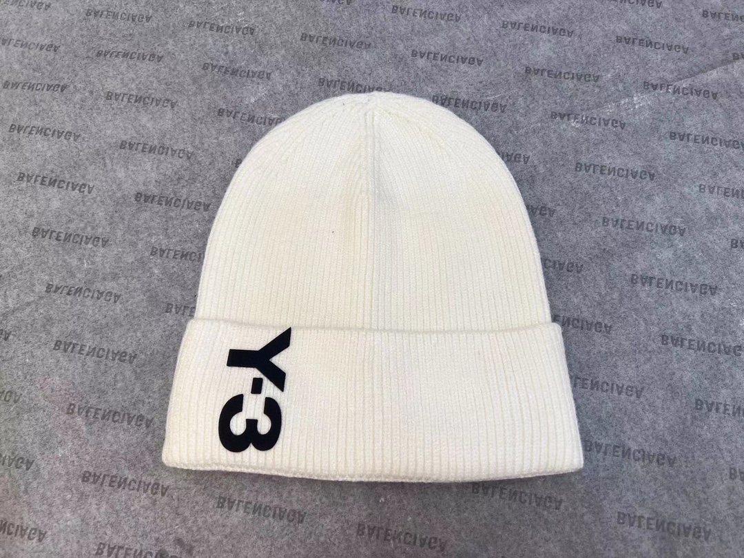 Streetwear Hat Y-3 329162 - vstockx