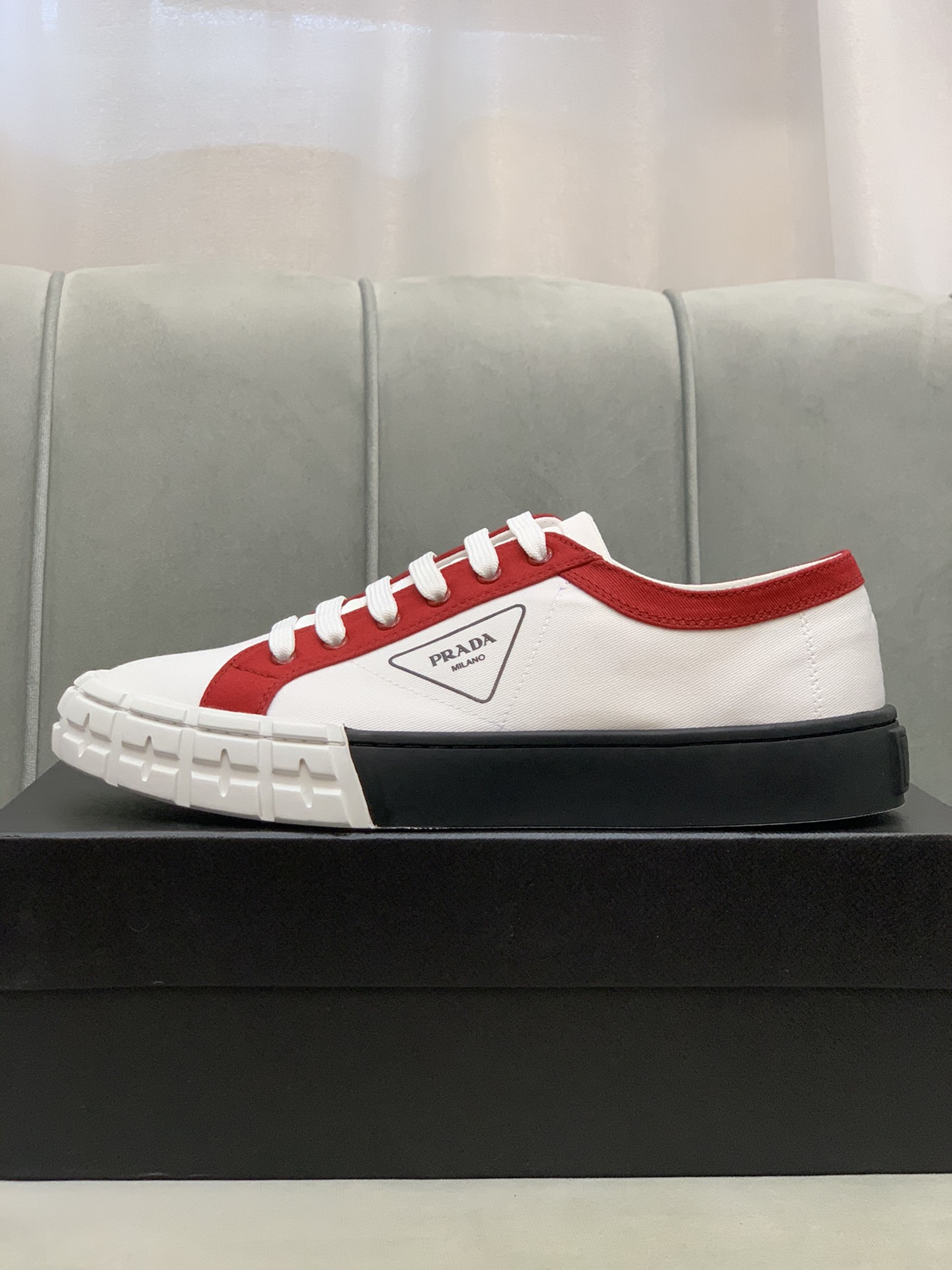 Prada Wheel Cassetta sneaker 1 - vstockx