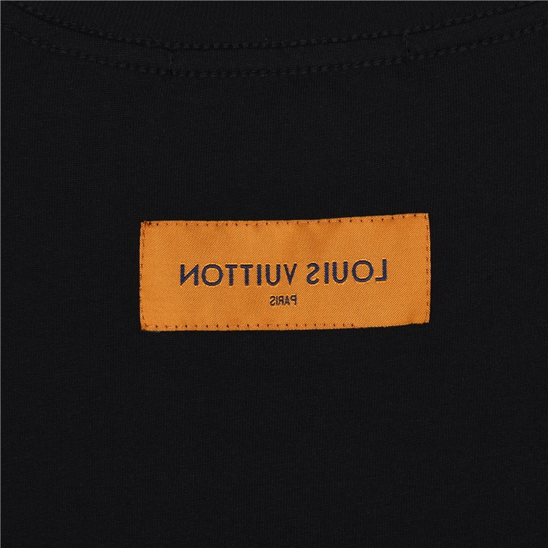 Clothes Louis Vuitton 441 - vstockx
