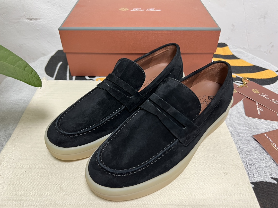 Loro Piana shoes 271 - vstockx