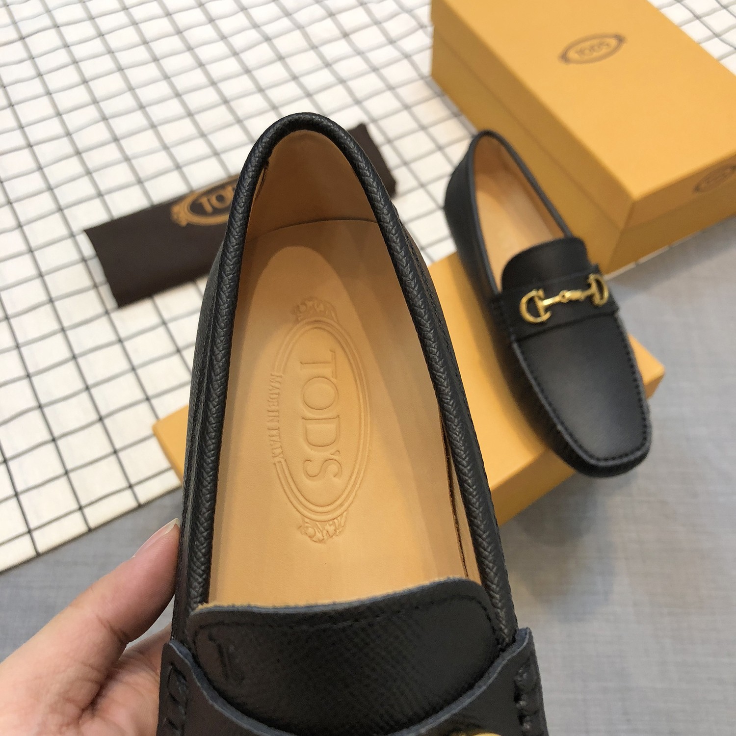 TOD'S Loafers 4 - vstockx