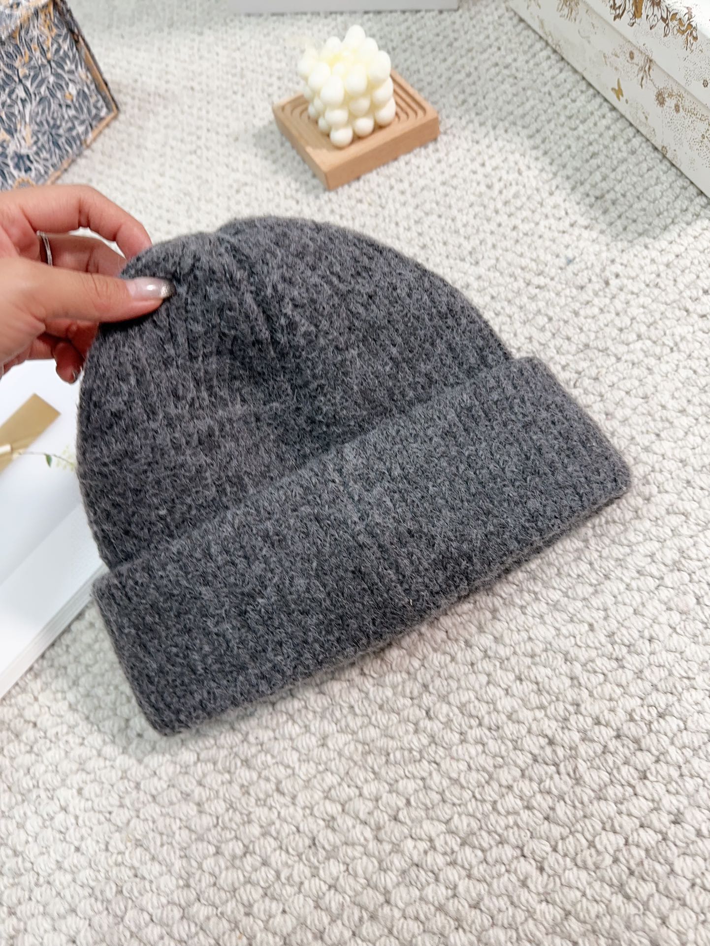 Streetwear Hat Chanel 329316 - vstockx