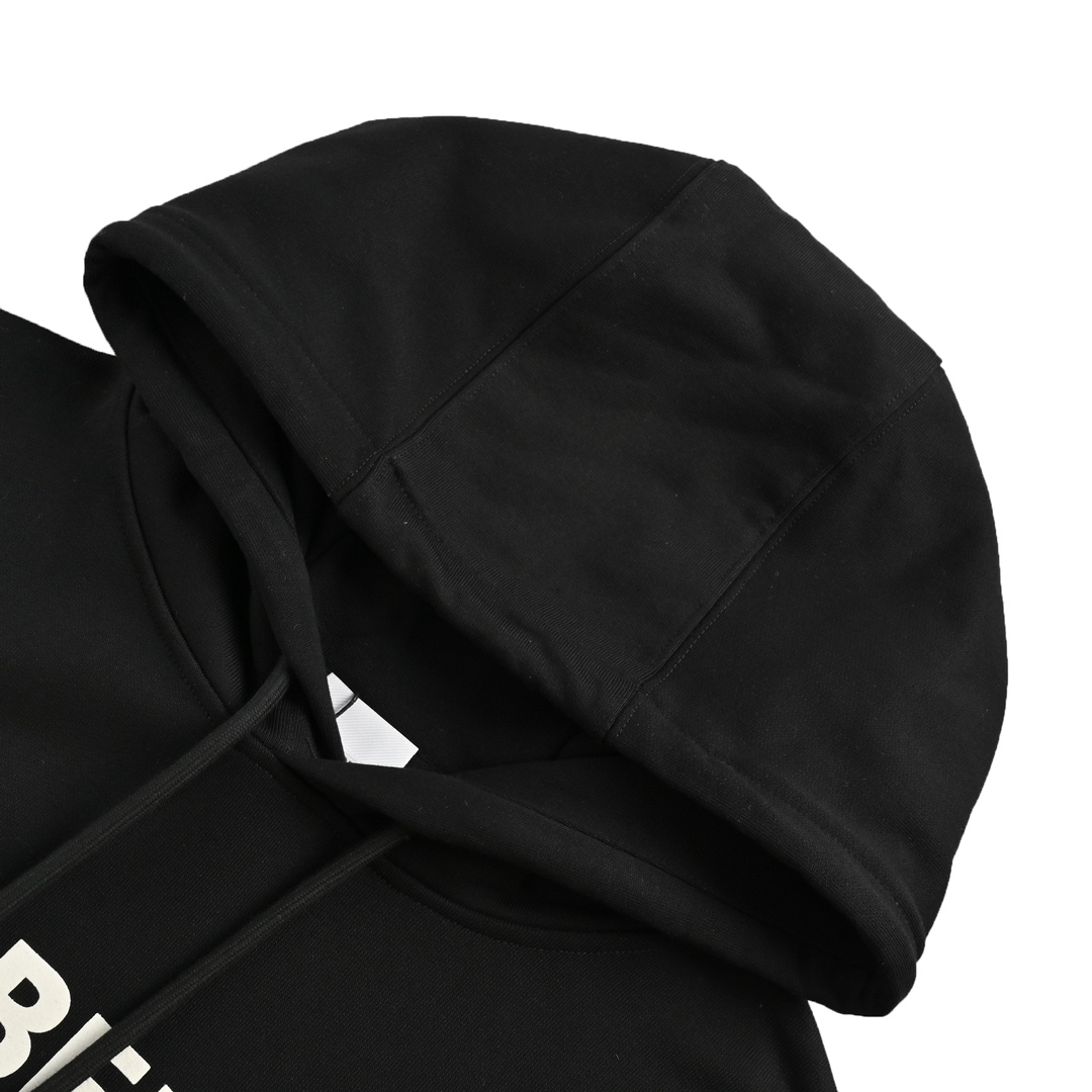 Clothes Burberry 818 - vstockx