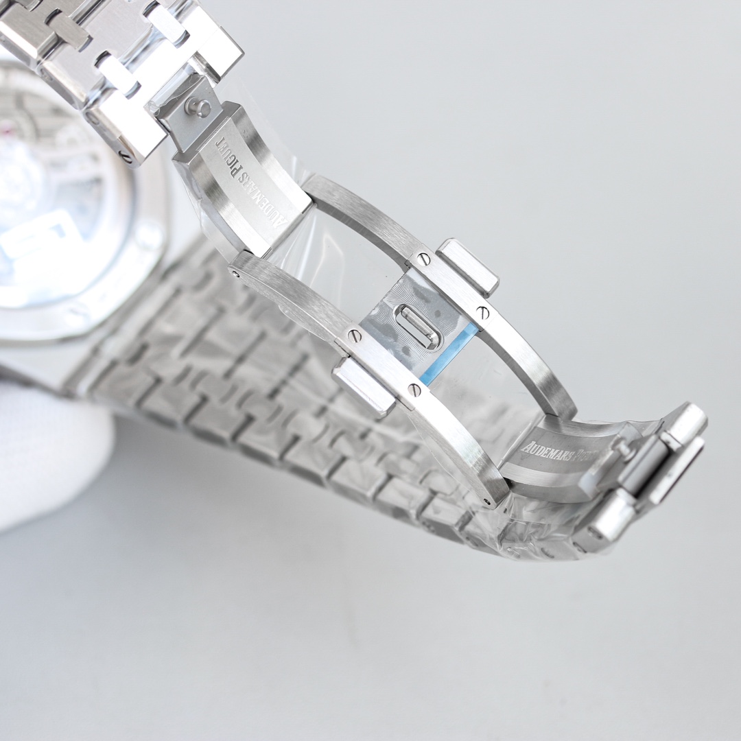 Watches AudemarsPiguet 323145 size:41*10.4 mm - vstockx