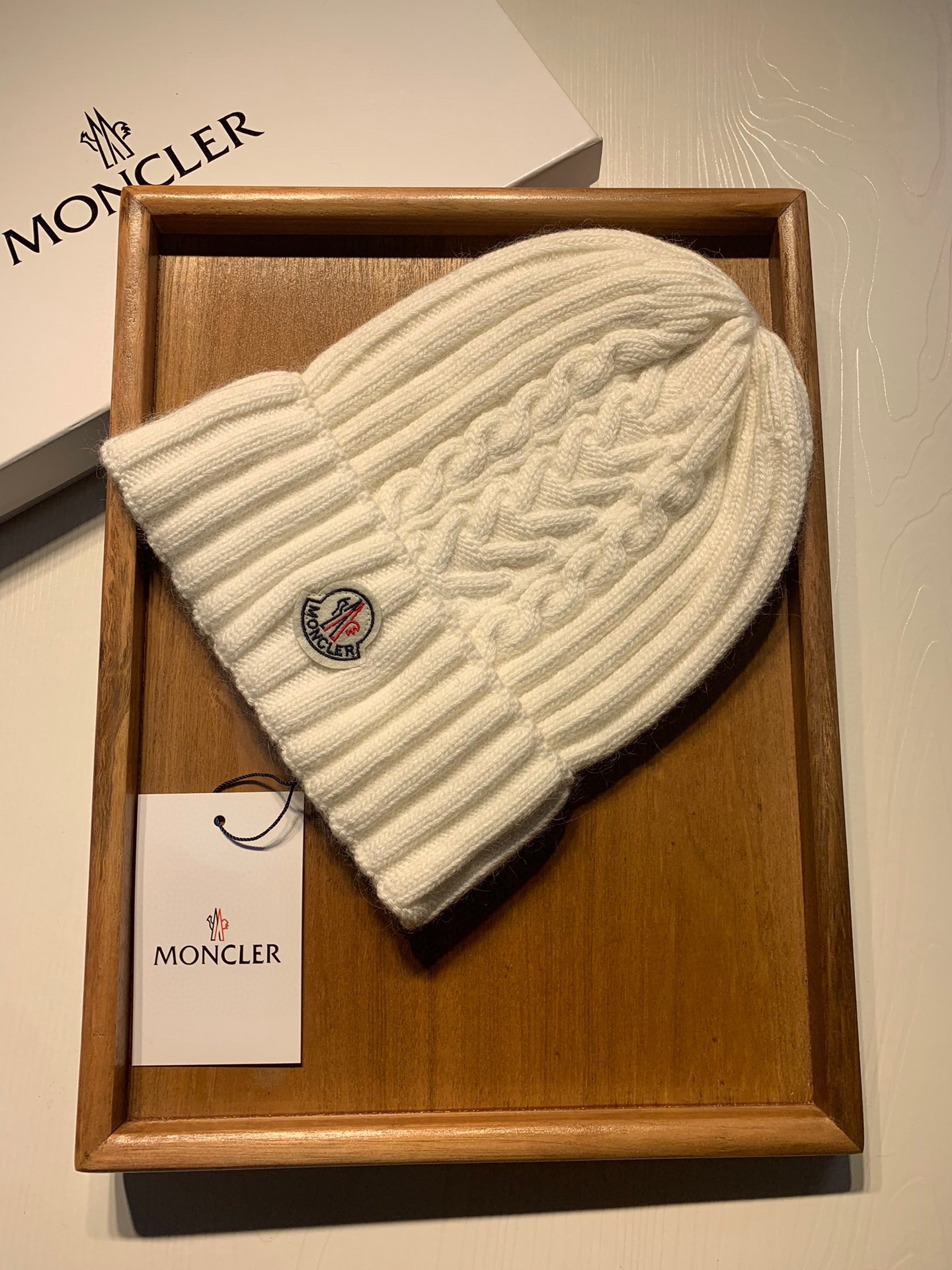 Hat Moncler 3 - vstockx
