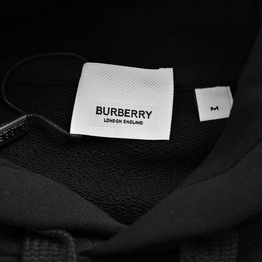 Clothes Burberry 824 - vstockx