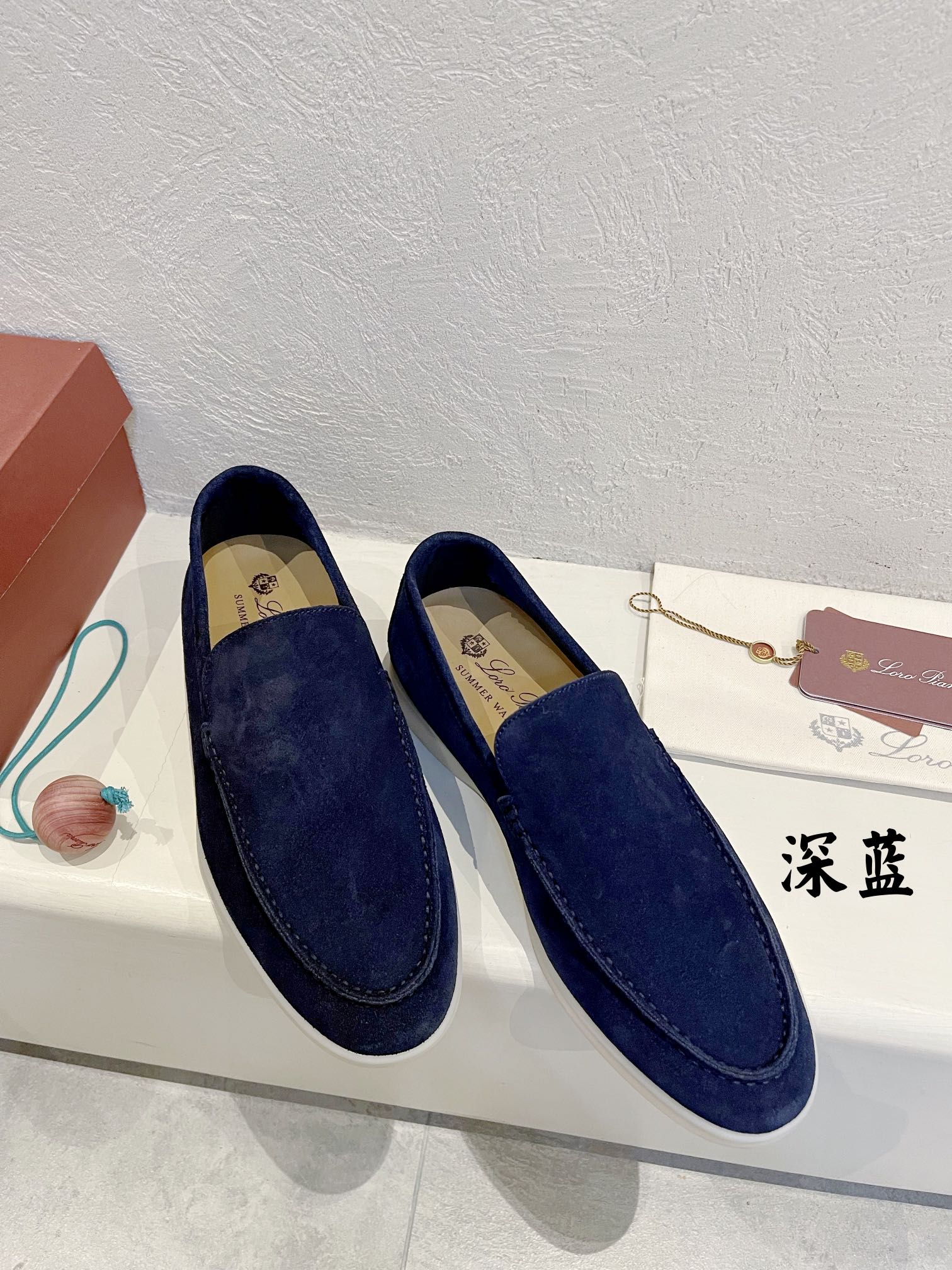 Loro Piana shoes 200 - vstockx