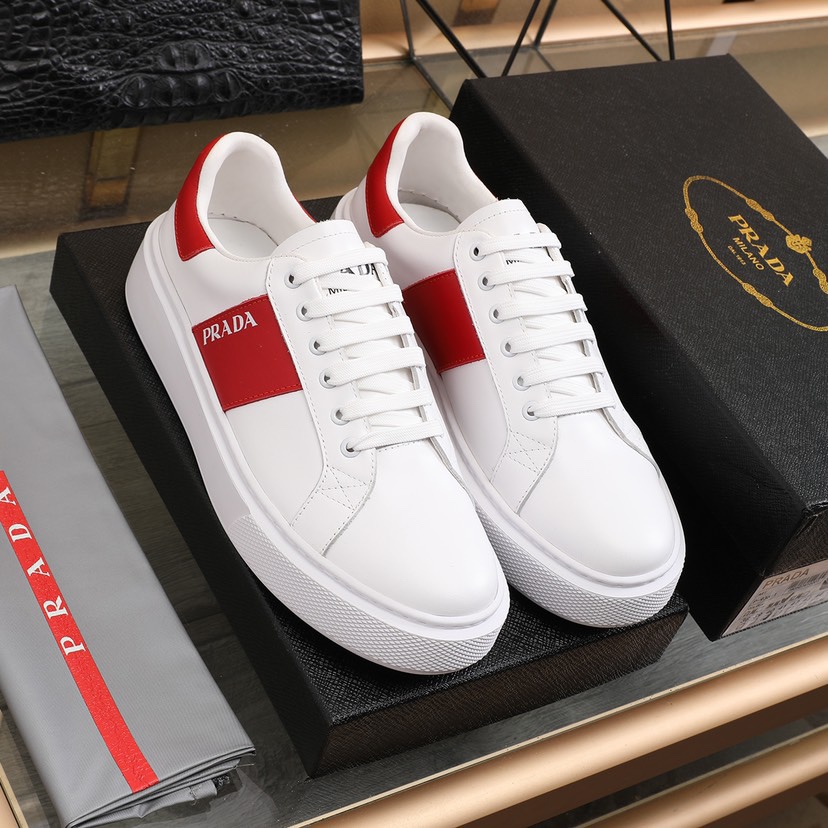 Prada Low Top sneaker 38 - vstockx