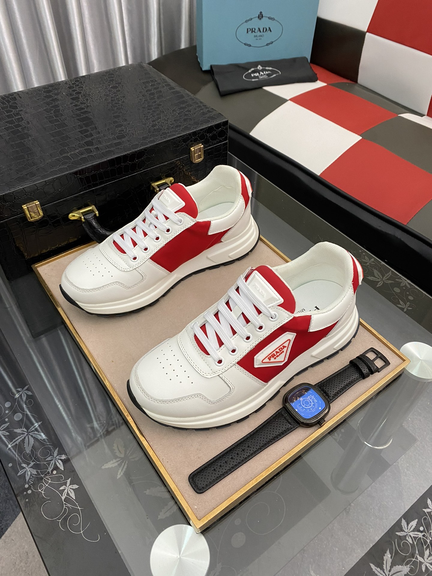 Prada Low Top sneaker 8 - vstockx