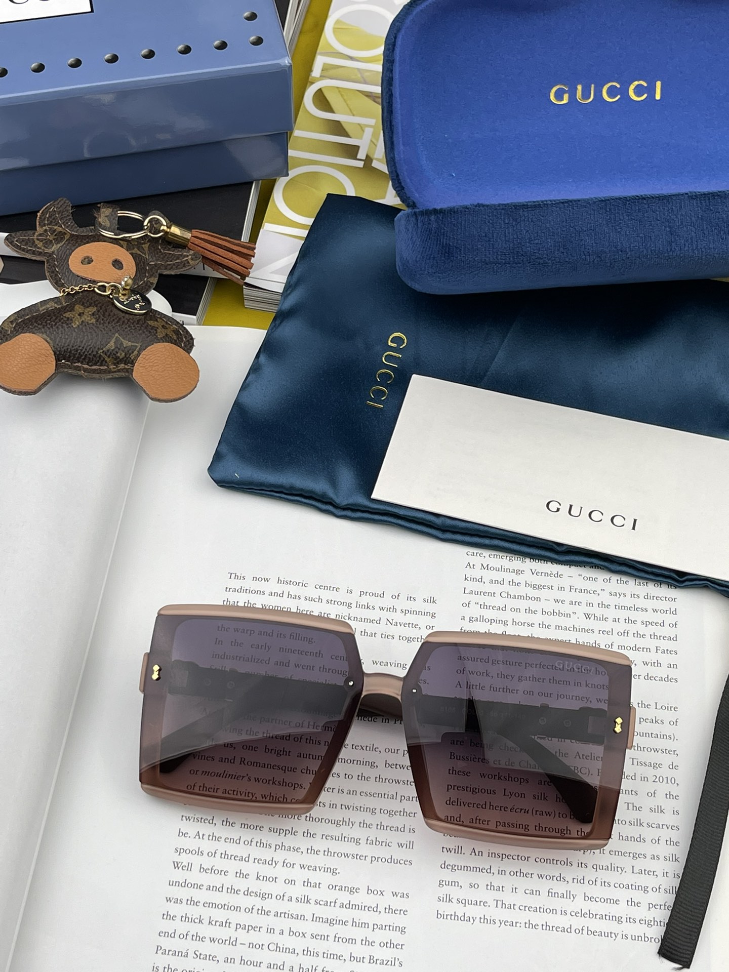 Sunglasses Gucci G1066 - vstockx
