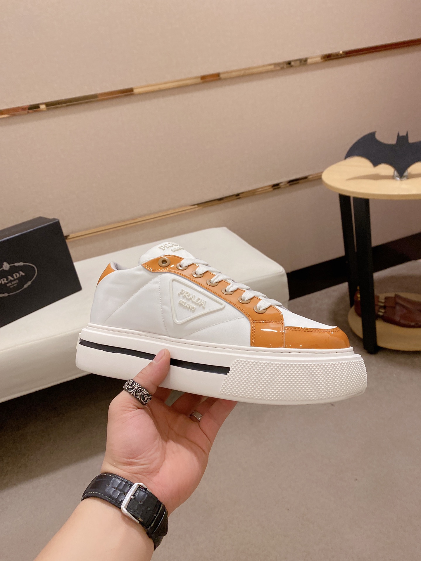 Prada Low Top sneaker 12 - vstockx