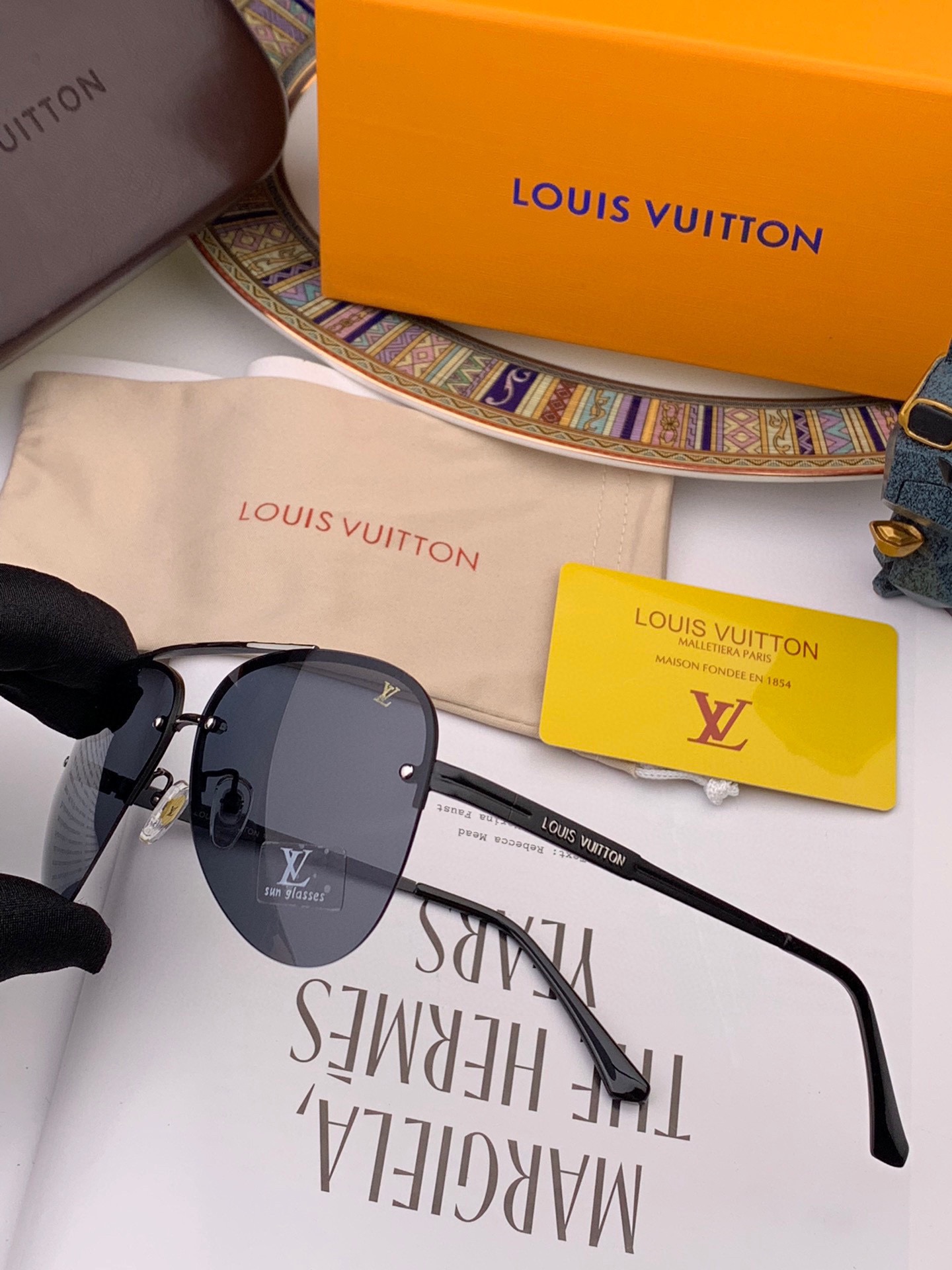 Sunglasses LOUIS VUITTON L09 - vstockx