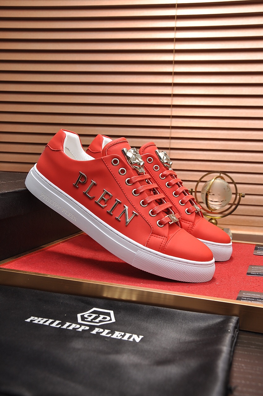 Philipp Plein Low Top Sneakers 10 - vstockx