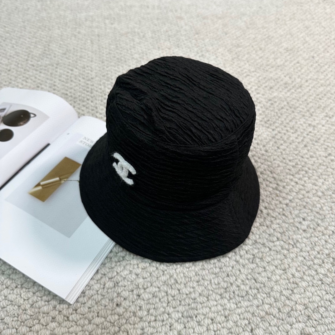 Streetwear Hat Chanel 329332 - vstockx