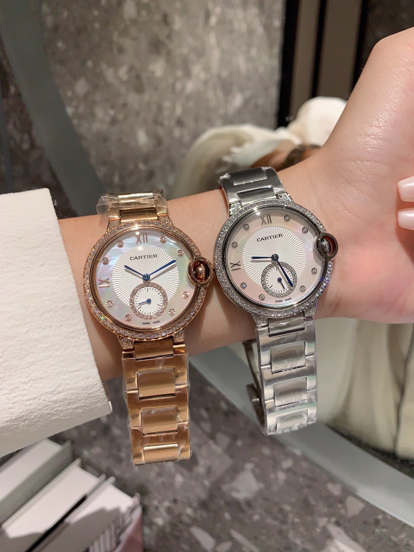 Watches Cartier 322109 size:33 mm - vstockx