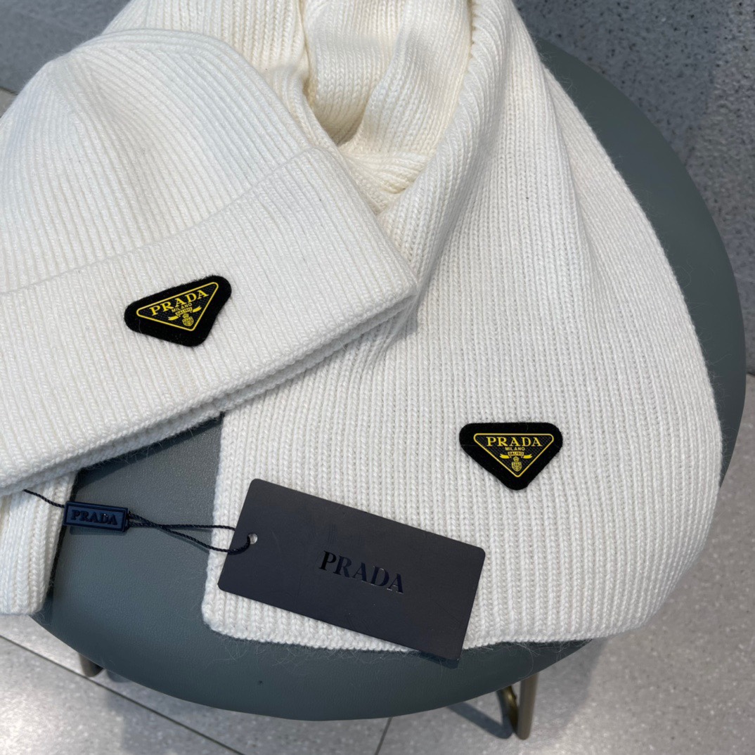 Hat & Scarf Prada 4 - vstockx