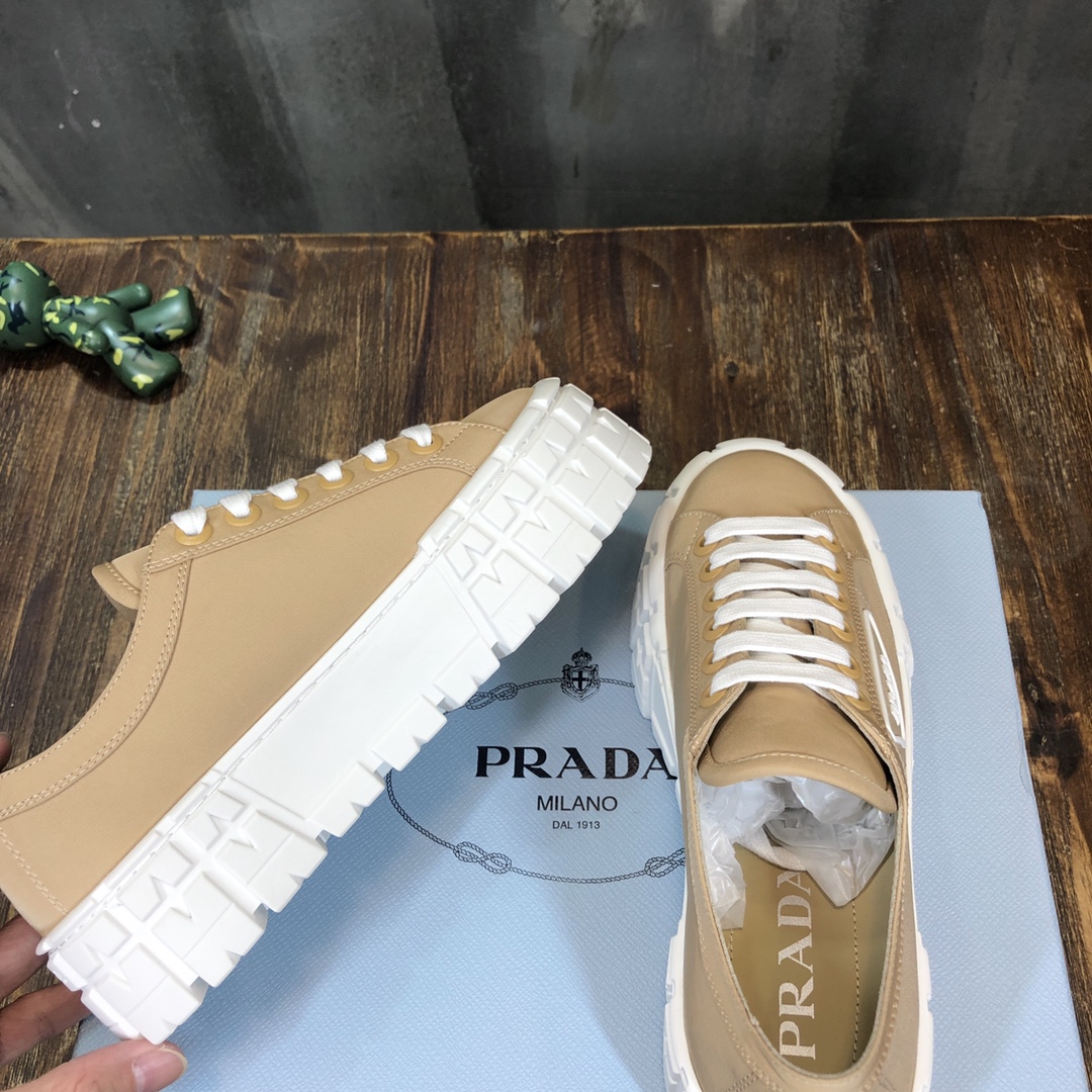 Prada Double Wheel sneaker 1 - vstockx