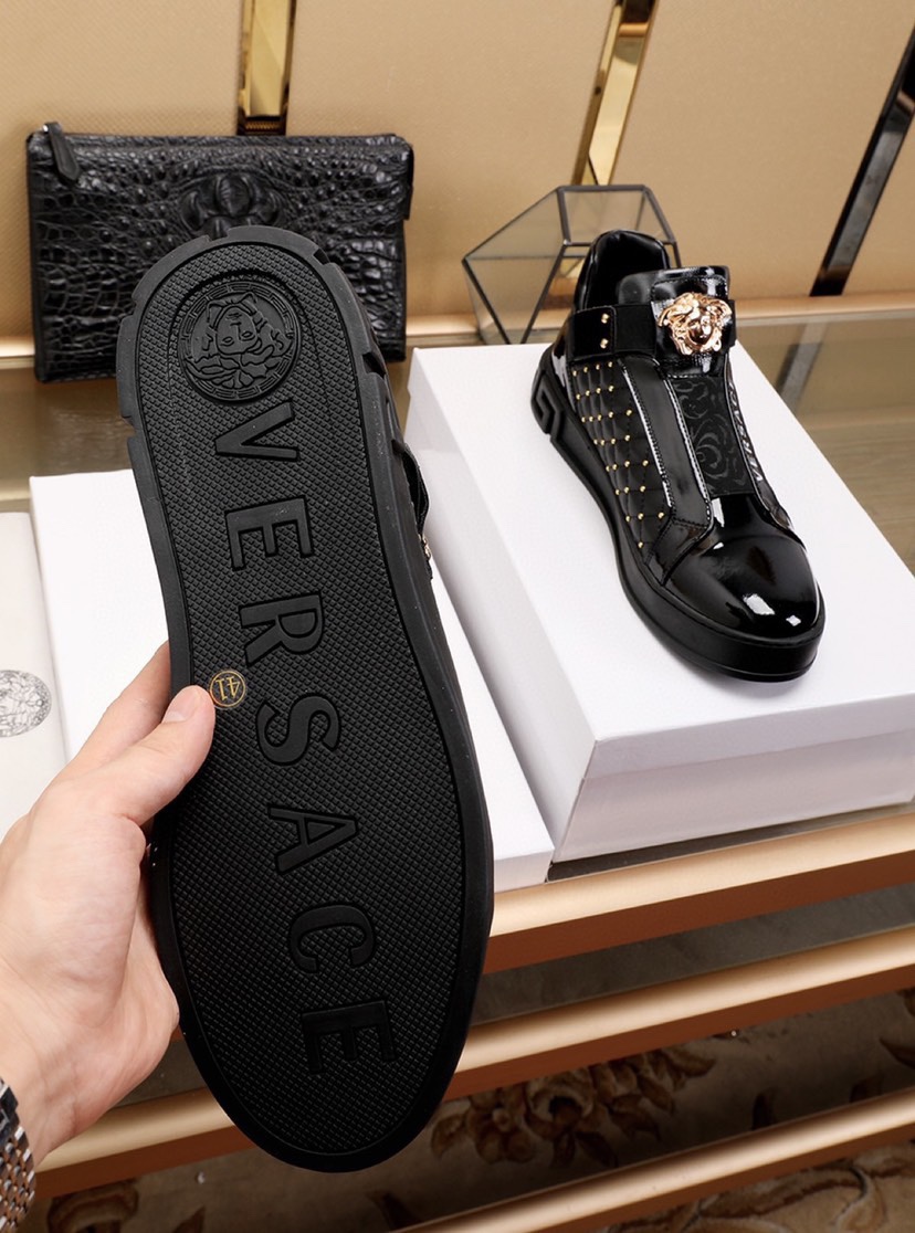Versace High Top Sneaker 2 - vstockx