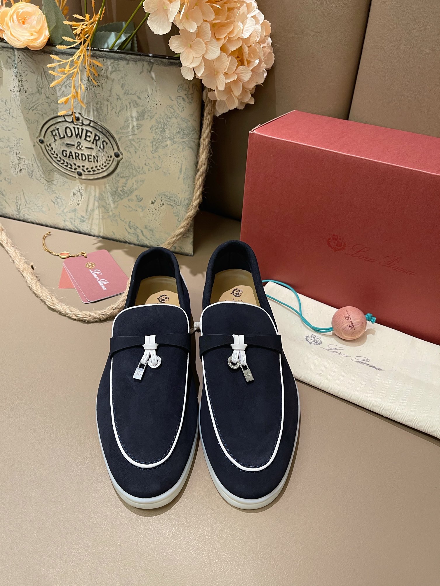 Loro Piana shoes 175 - vstockx