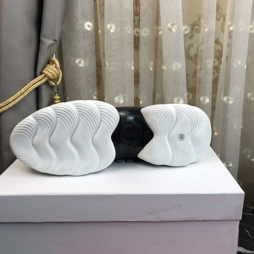 Moncler Leave No Trace Sneaker 3 - vstockx