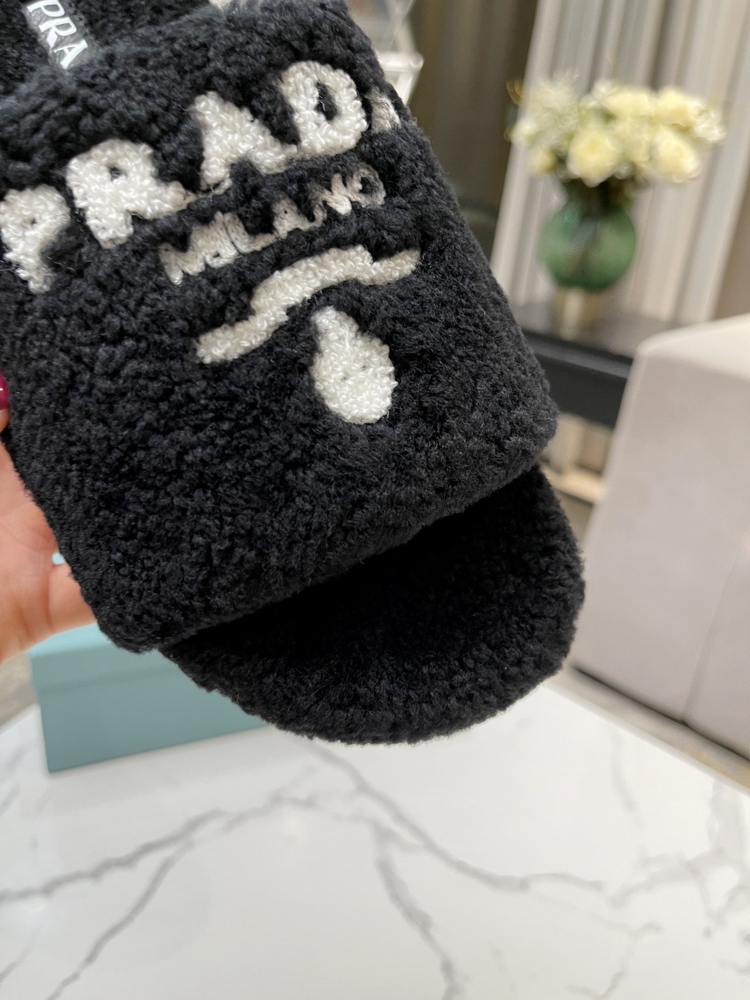 Prada Flat Sandals 4 - vstockx