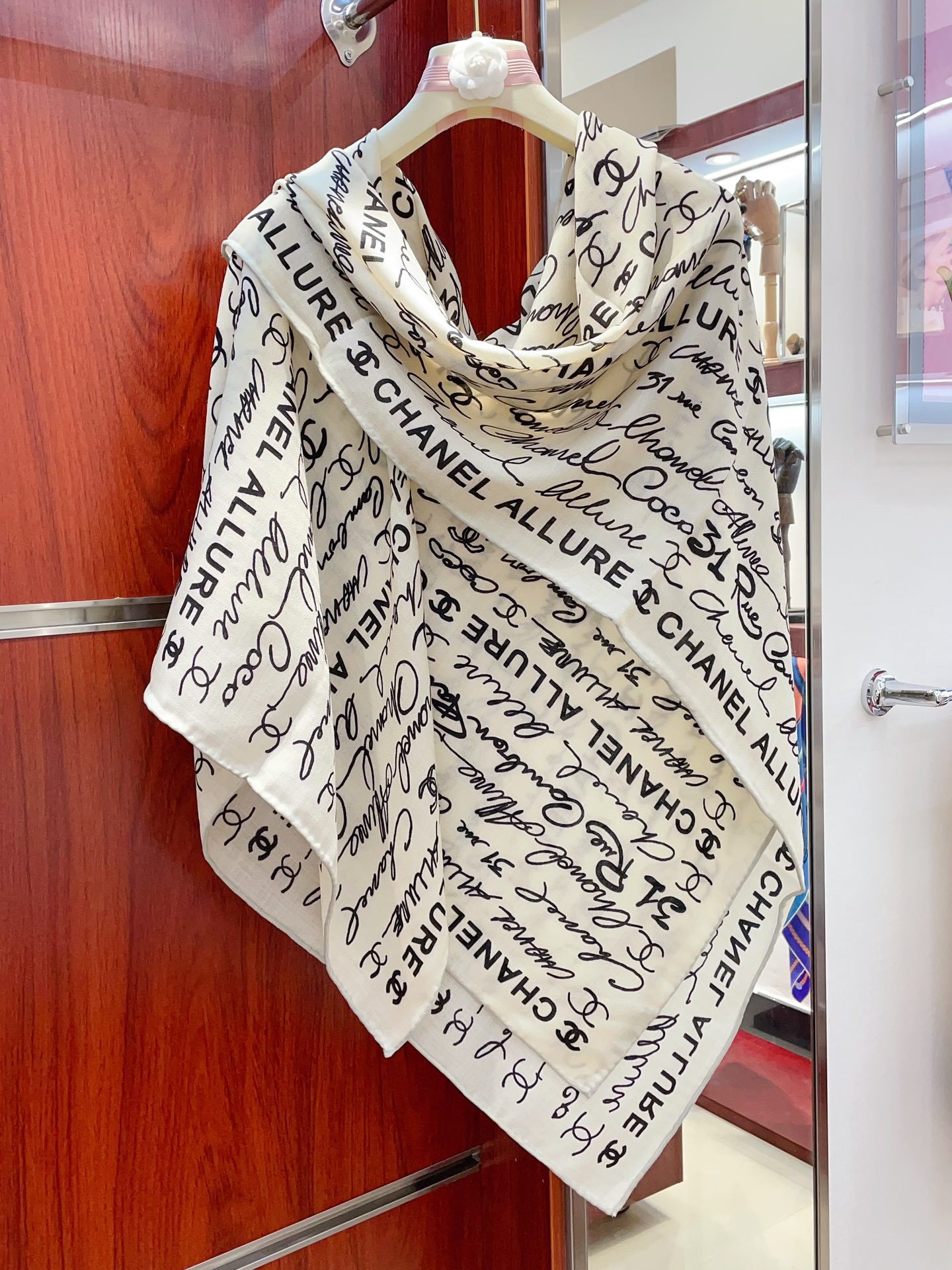 Streetwear Scarf CHANEL 328760 SIZE:140*140cm - vstockx