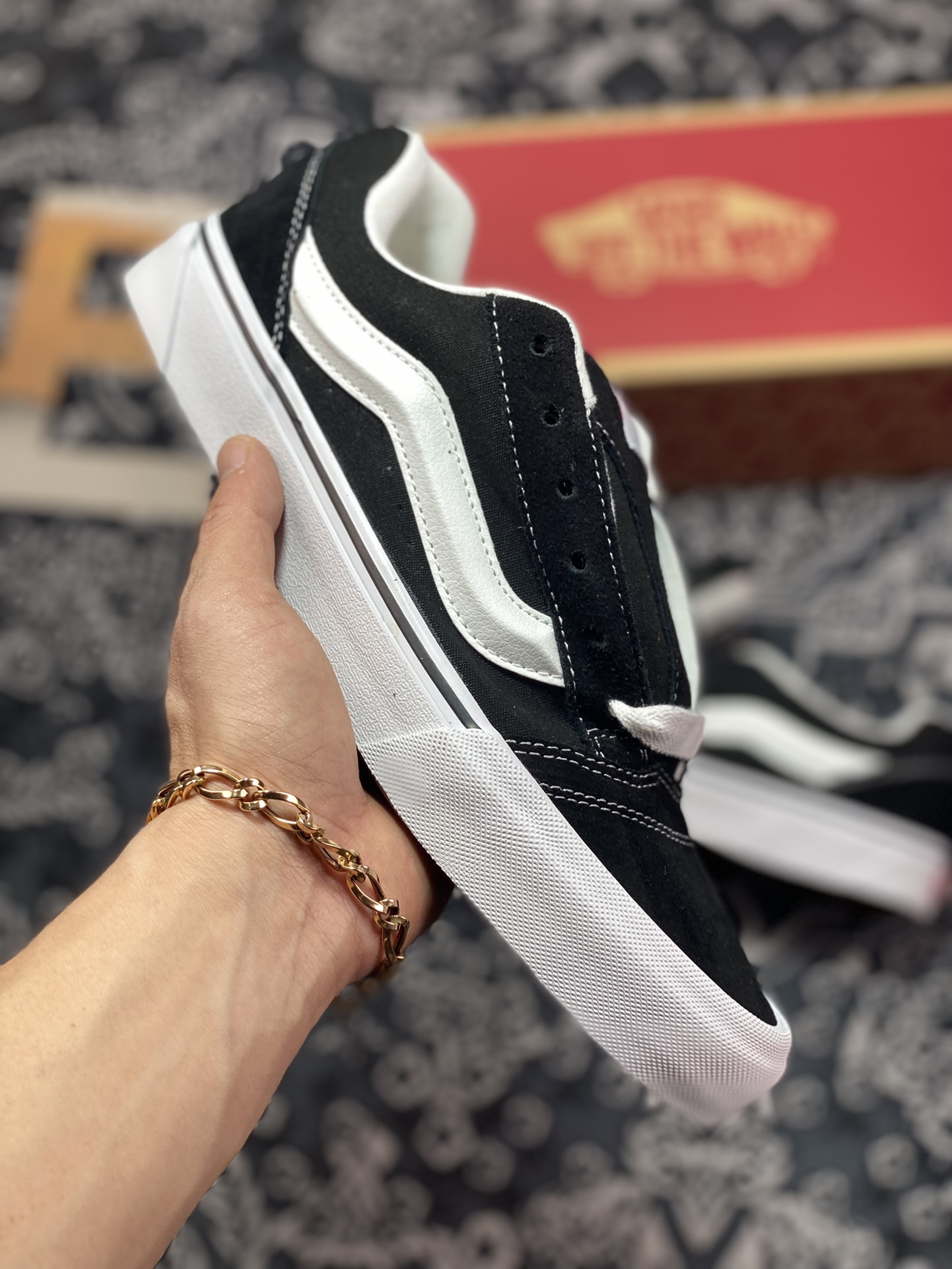 Vans Knu Skool Black White - vstockx