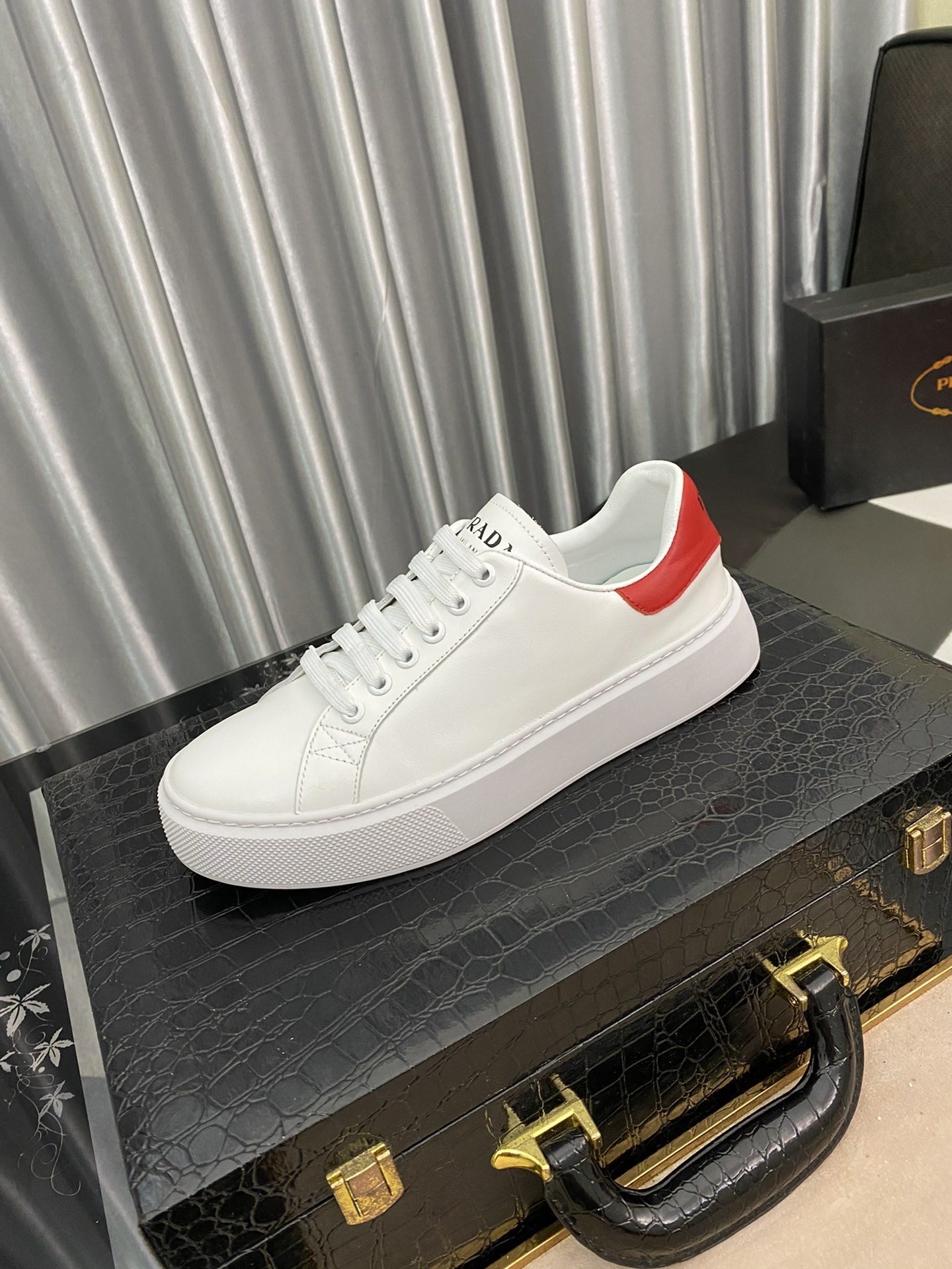Prada Macro sneaker 2 - vstockx