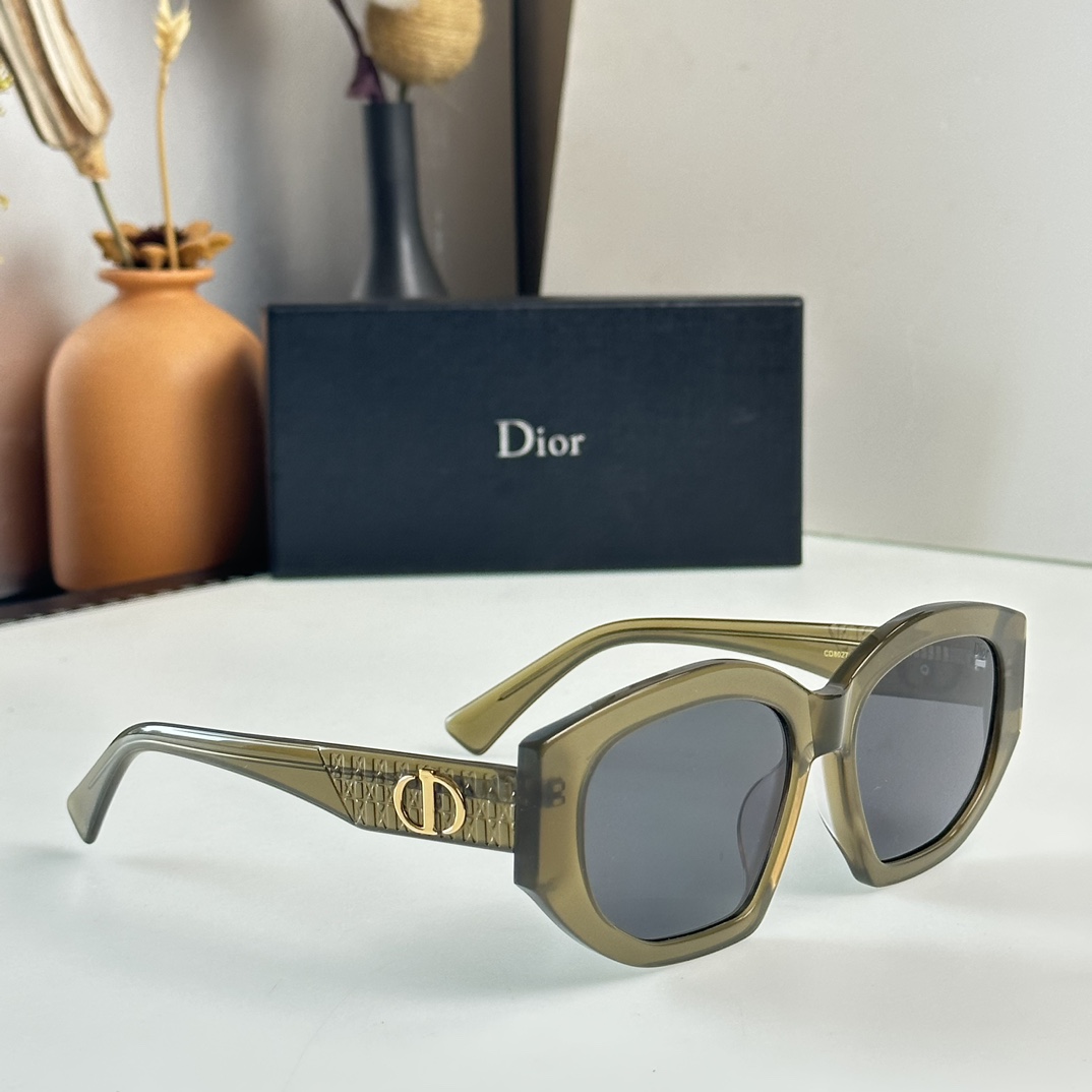 Sunglasses DIOR CD8027 - vstockx