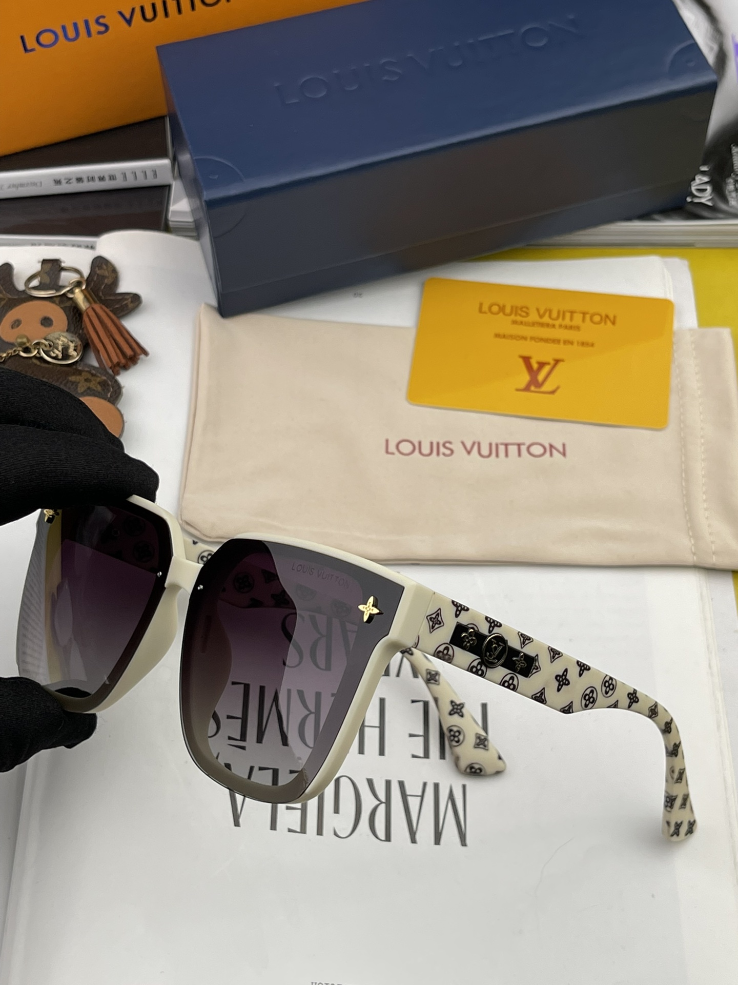 sunglasses Dior L1971 - vstockx