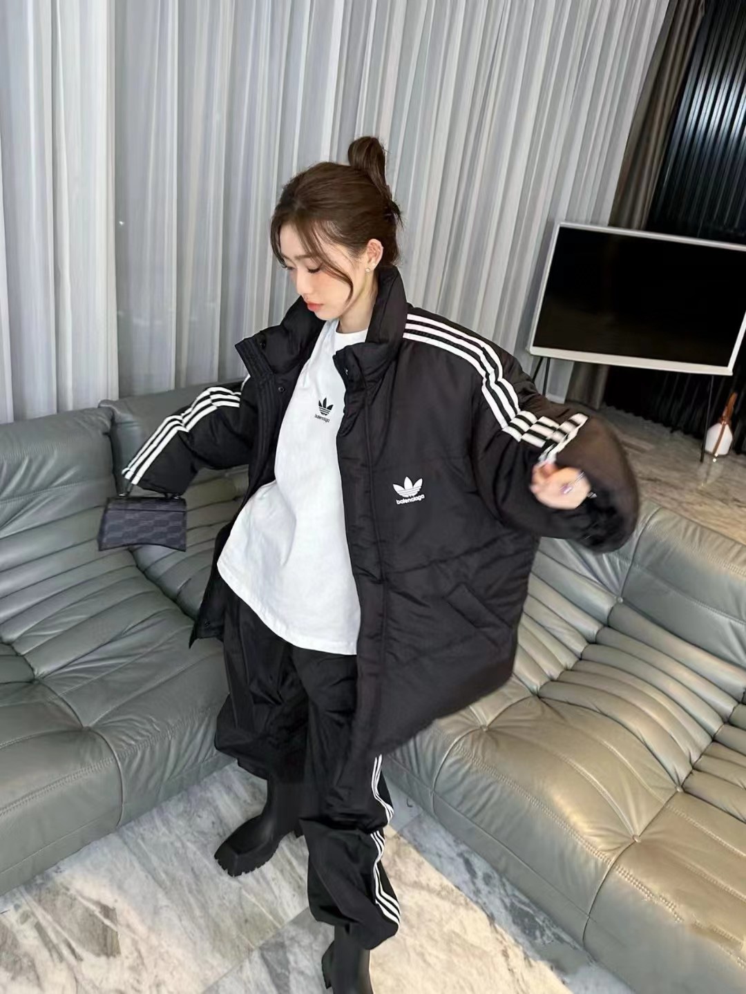 Clothes Balenciaga 141 - vstockx