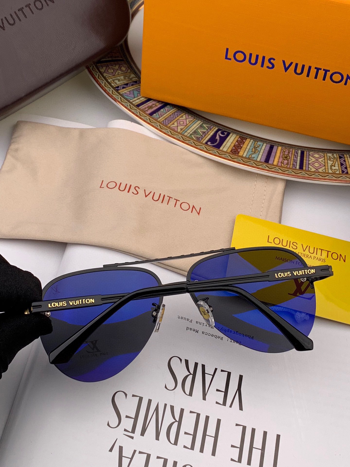 Sunglasses LOUIS VUITTON L09 - vstockx