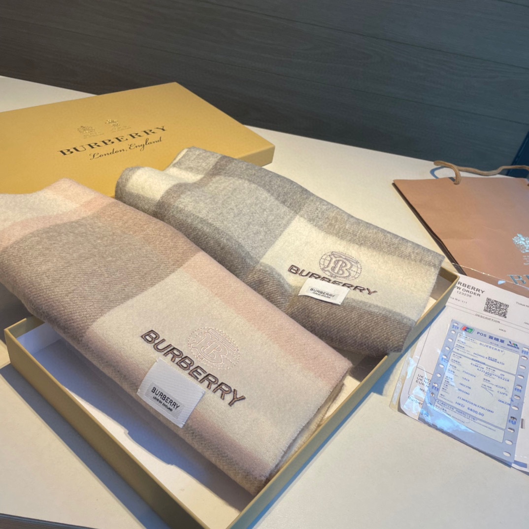 Streetwear Scarf Burberry 329017 SIZE:30*168cm - vstockx