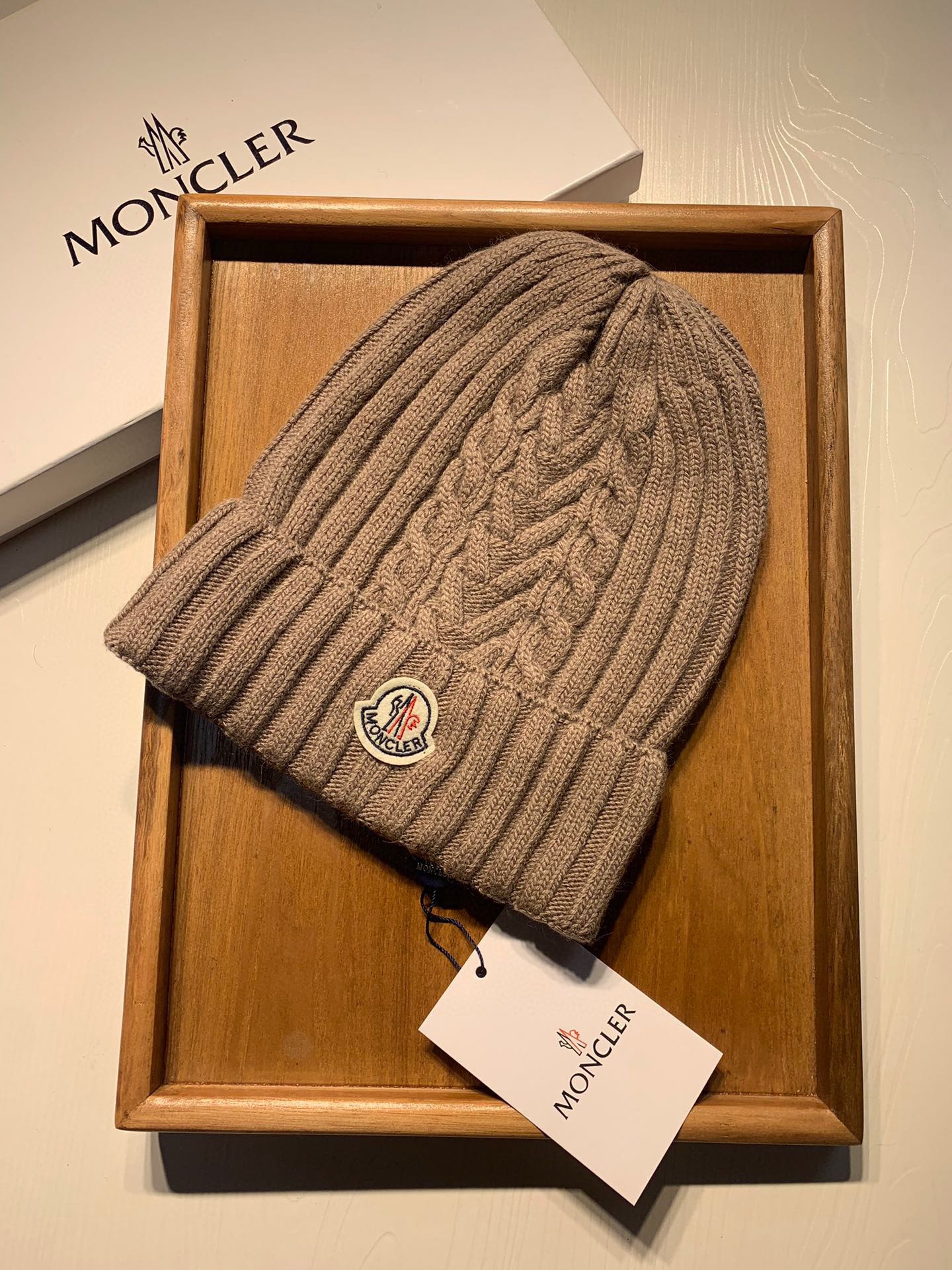 Hat Moncler 3 - vstockx