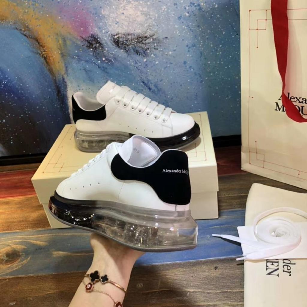 Alexander McQueen Oversized Black Sole White - vstockx