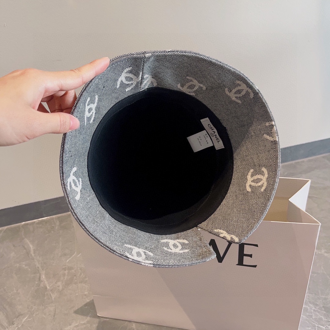 Streetwear Hat Chanel 329208 - vstockx