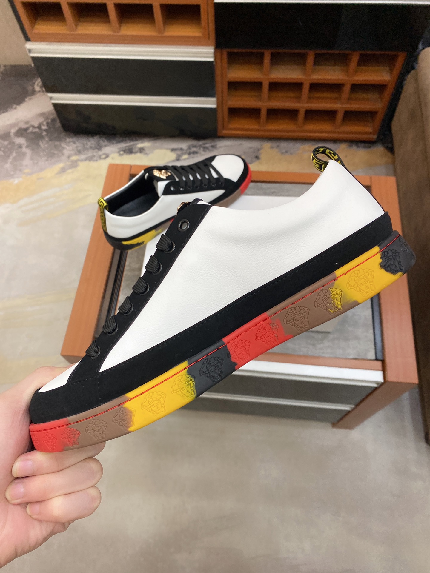Versace Greca Sneaker 15 - vstockx