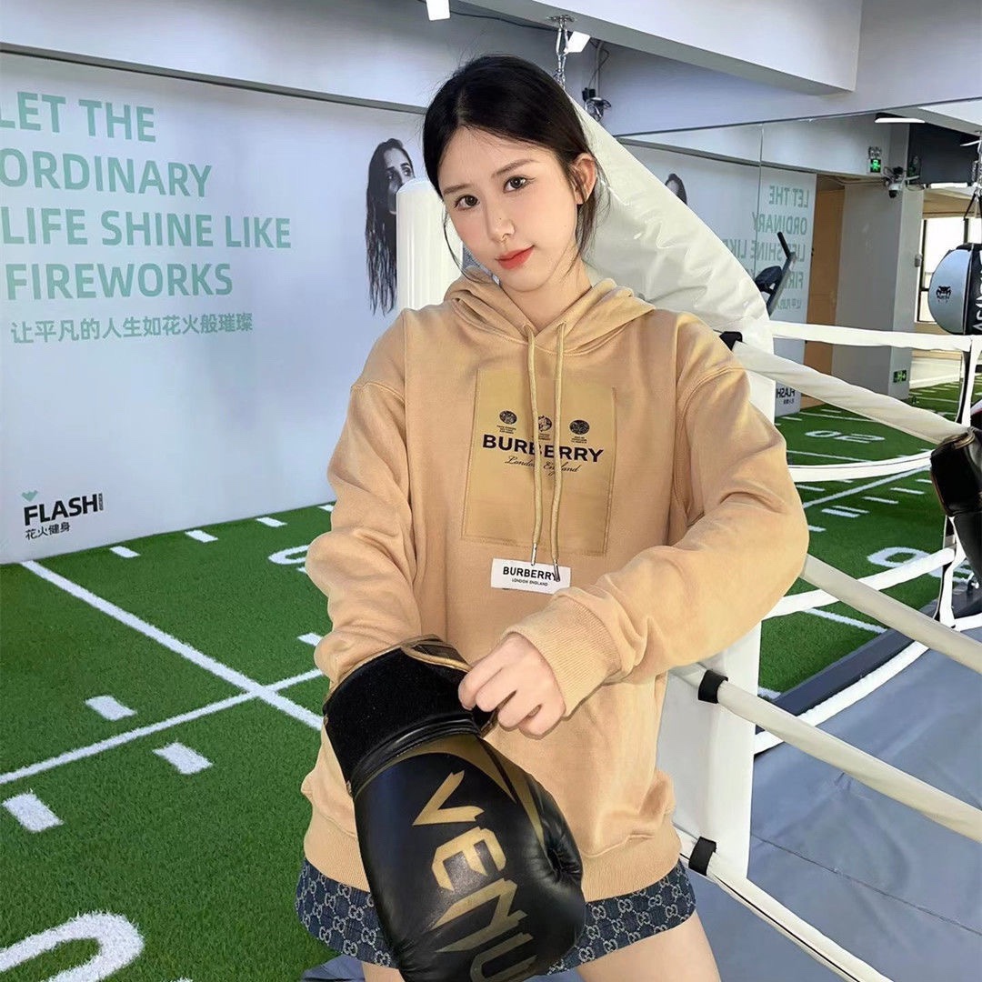 Clothes Burberry 758 - vstockx