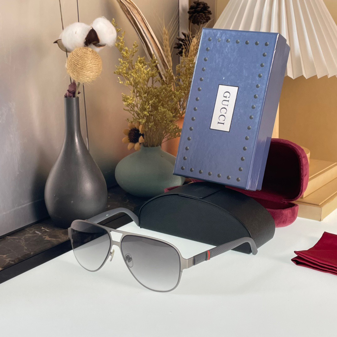 Sunglasses Gucci GG2252 size:62 13-135 - vstockx