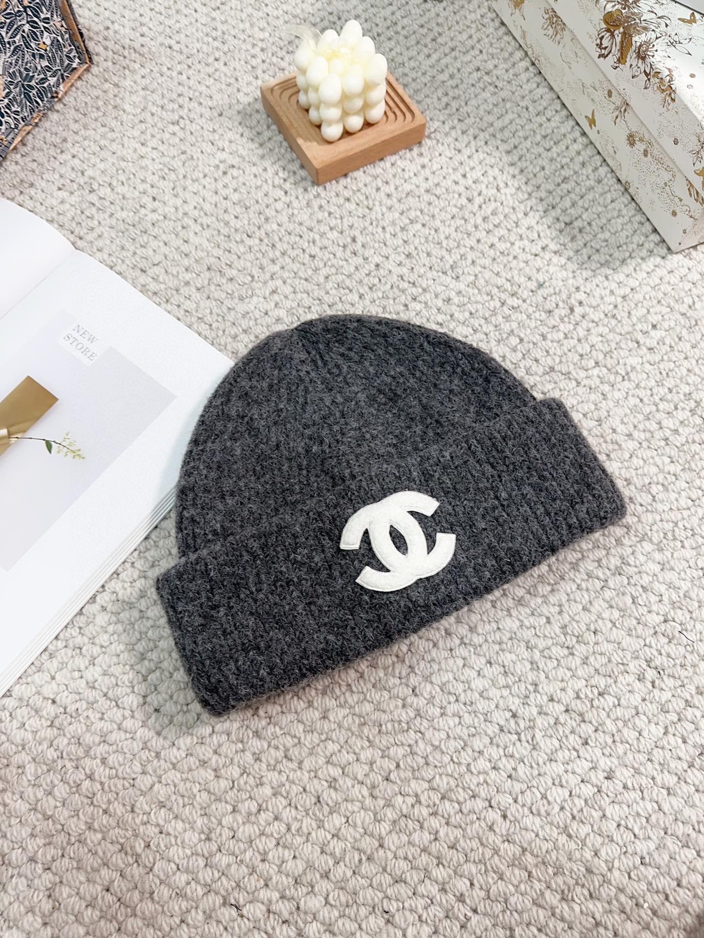Streetwear Hat Chanel 329316 - vstockx
