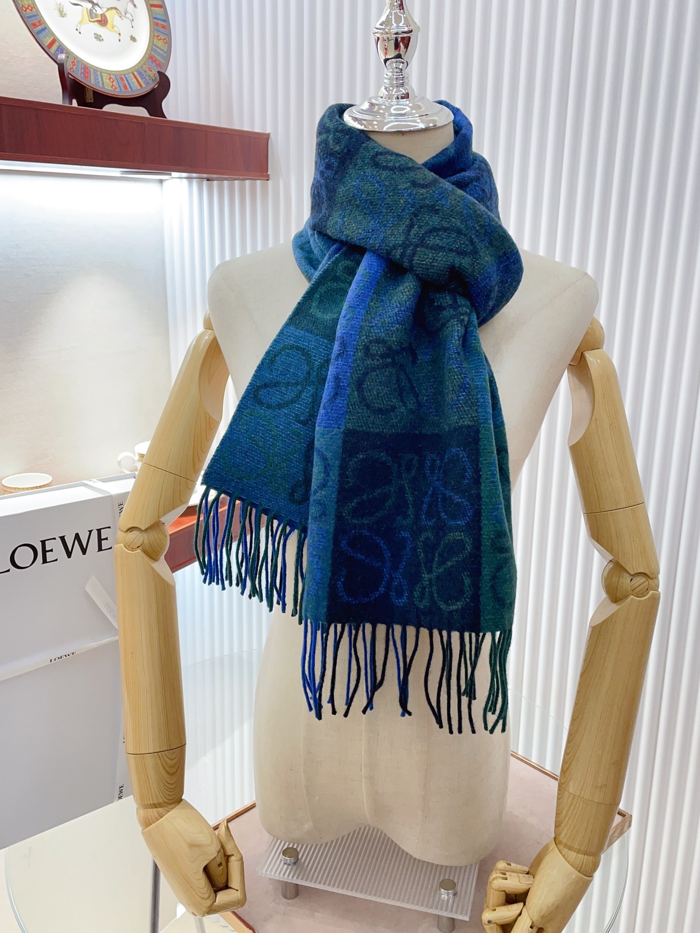 Streetwear Scarf Loewe 328729 SIZE:40x200cm - vstockx