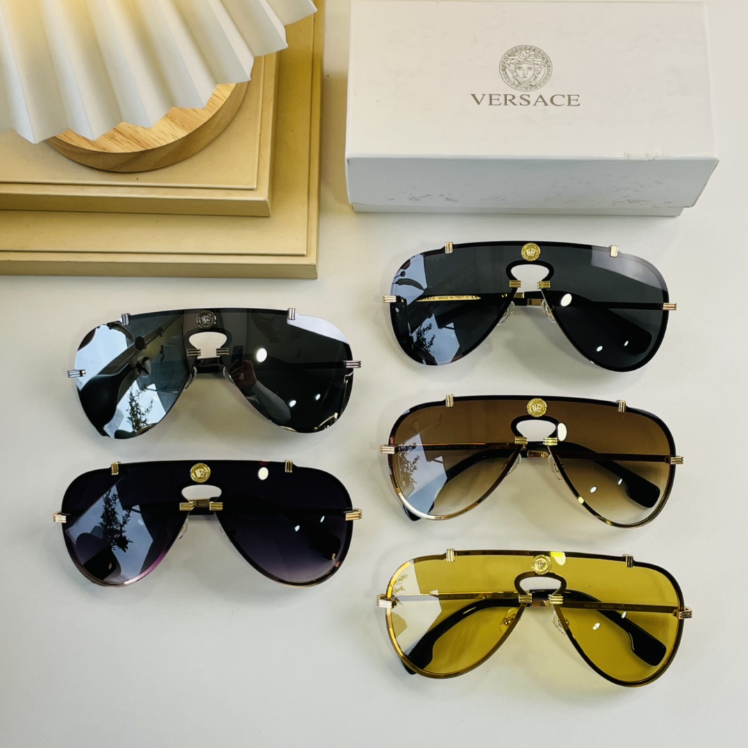 Sunglasses Versace VE2243 size 148��22-145 - vstockx