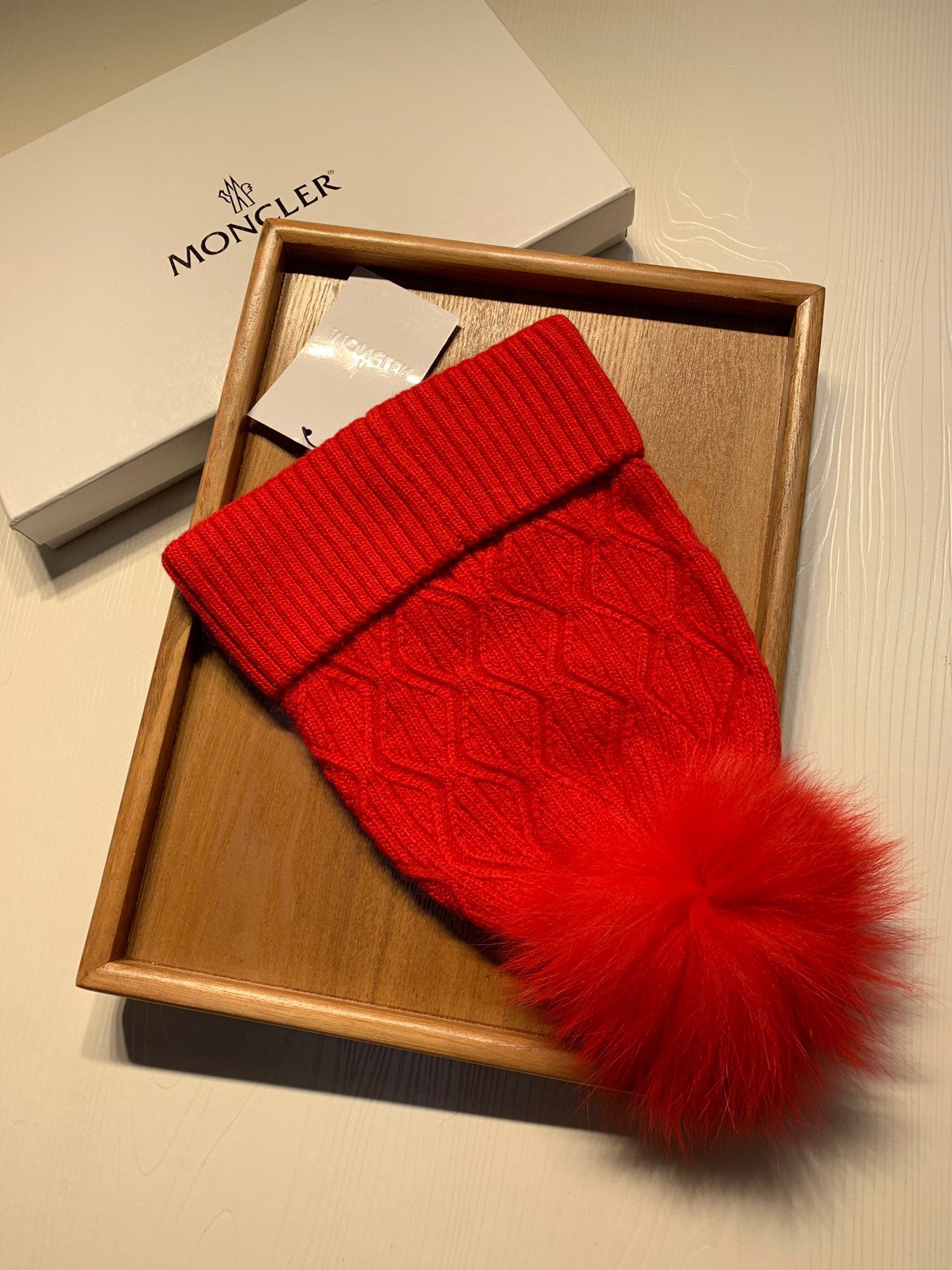 Hat Moncler 4 - vstockx