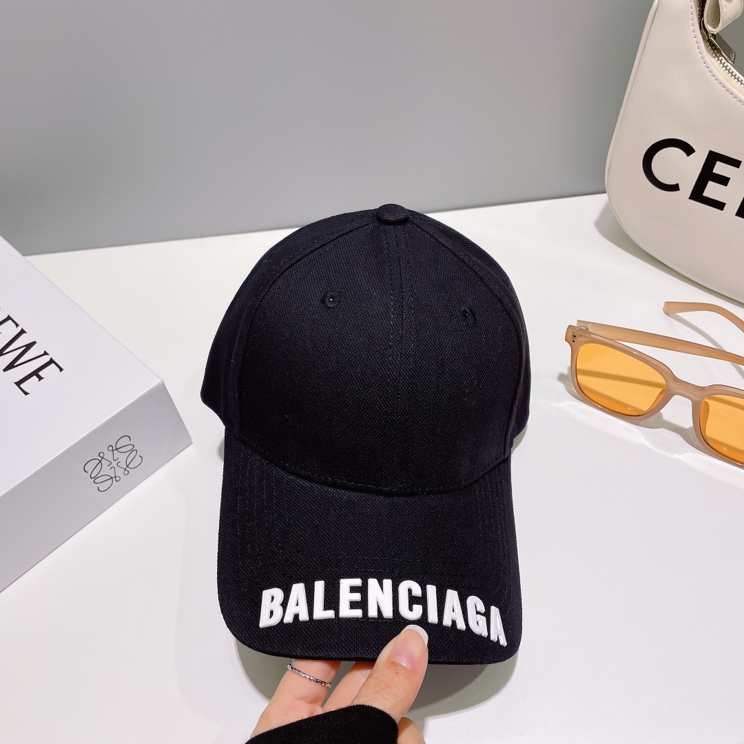 Streetwear Hat BALENCIAGA 329033 - vstockx