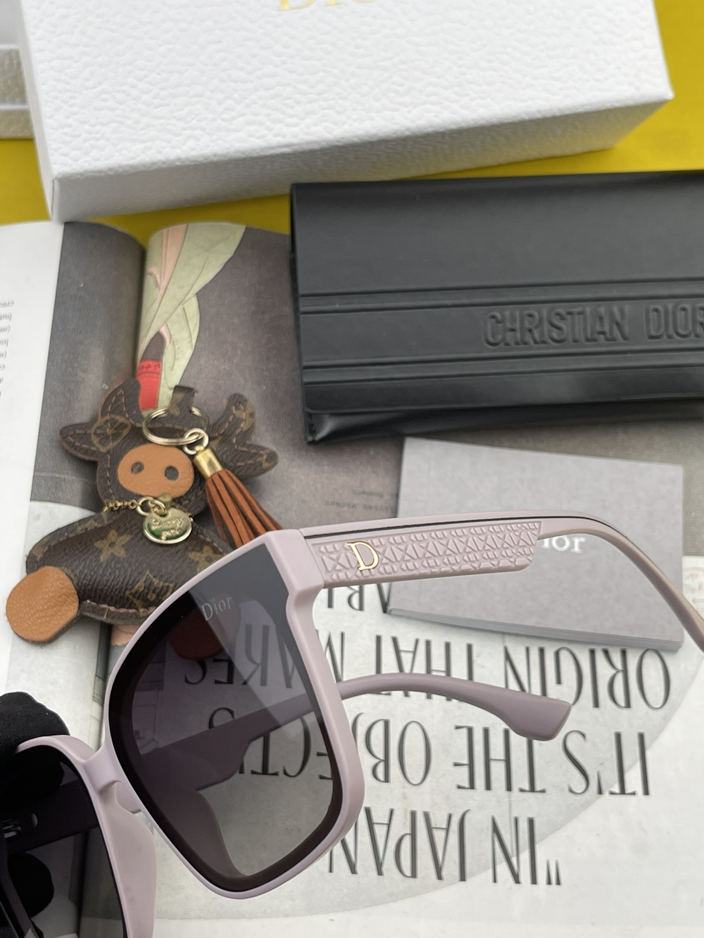 sunglasses Dior CD5190 - vstockx