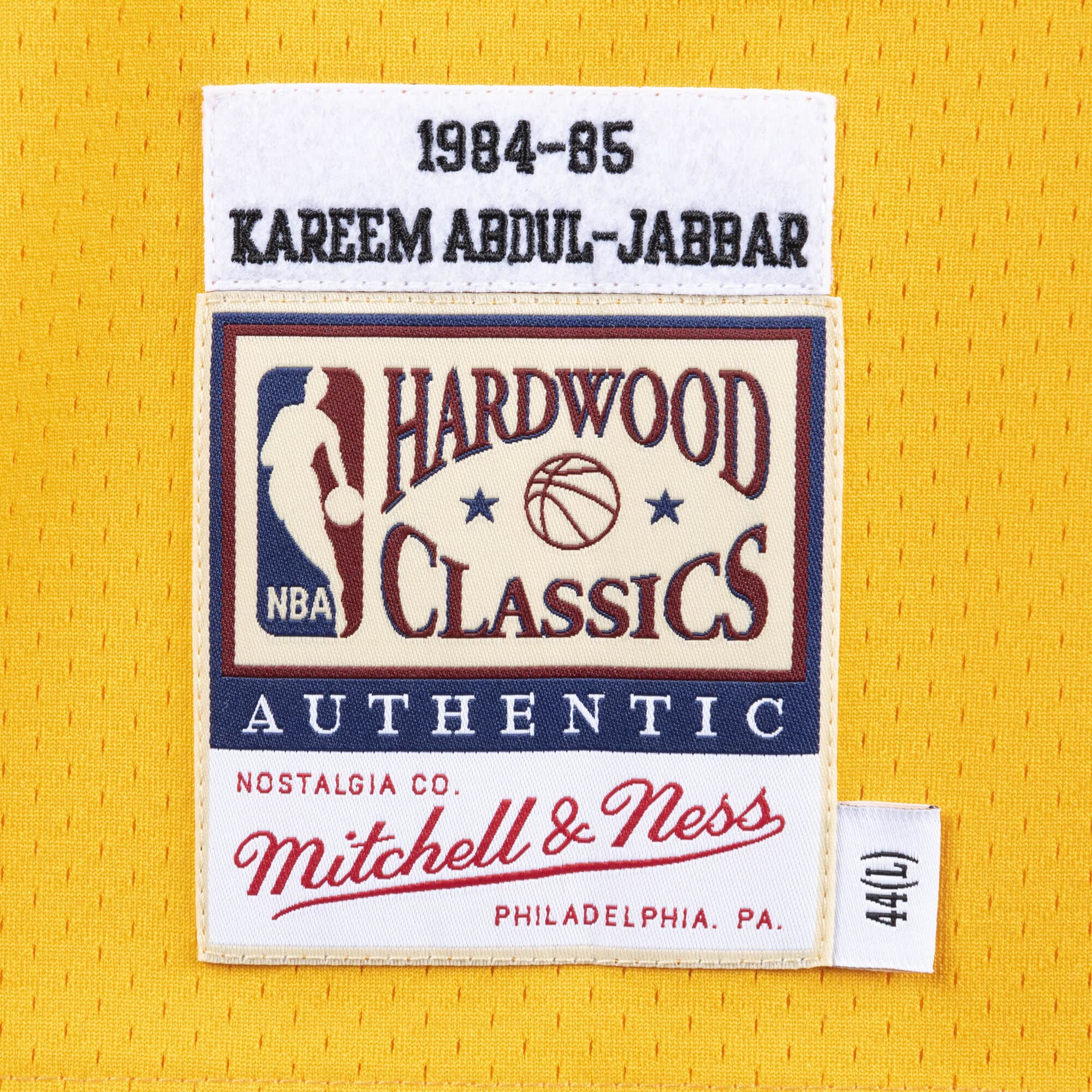 Authentic Jersey Los Angeles Lakers 1984-85 Kareem Abdul-Jabbar - vstockx
