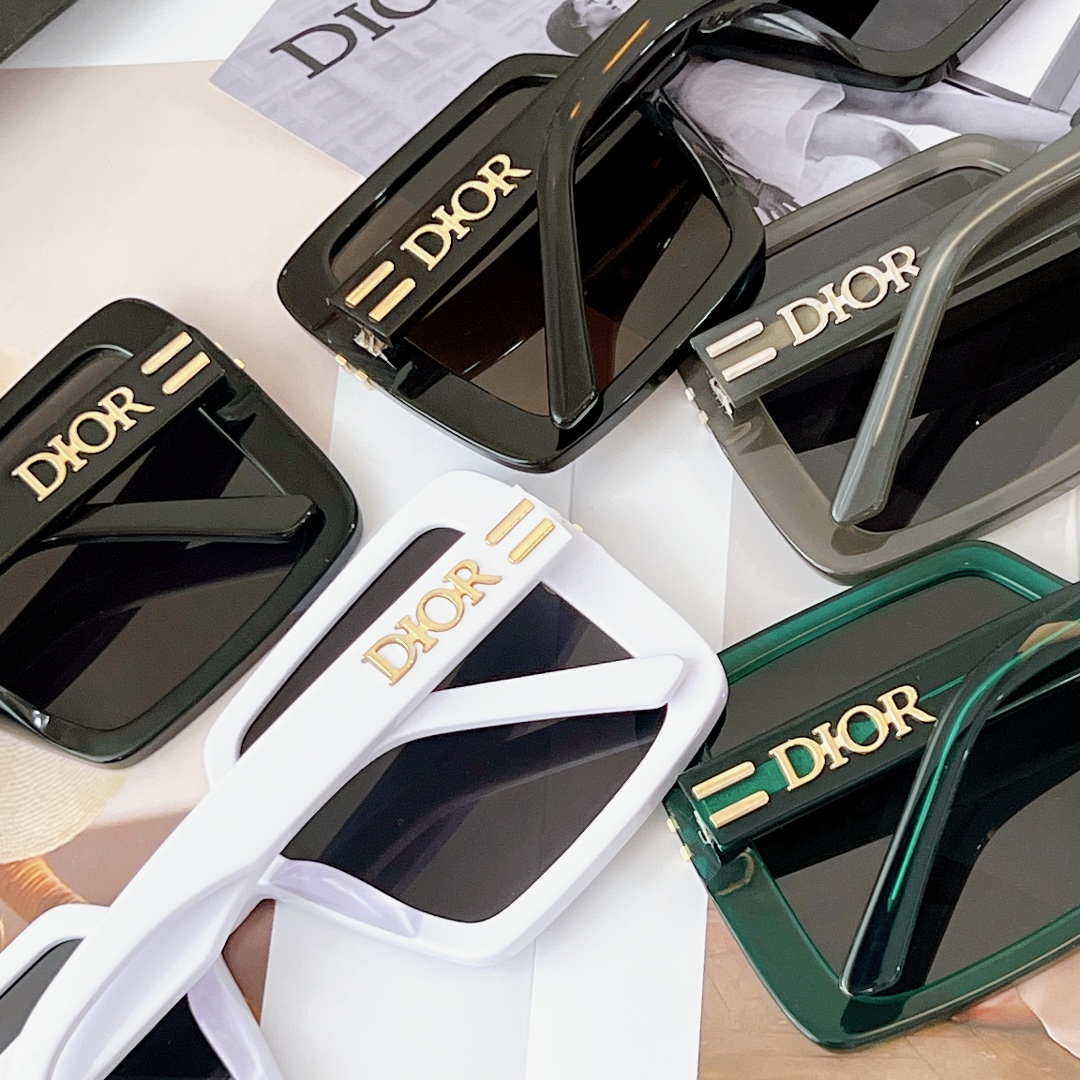 sunglasses Dior 8070 - vstockx