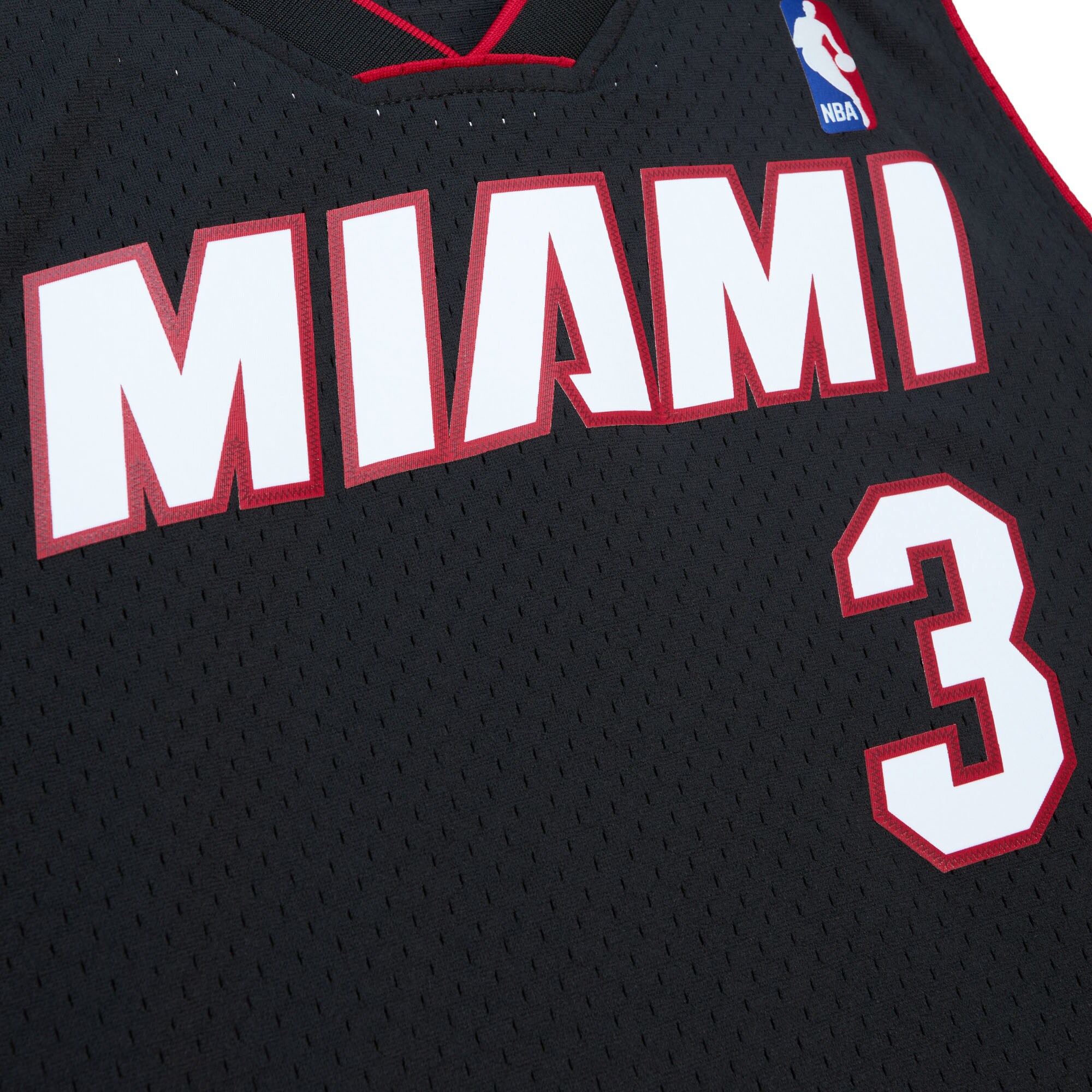 Dwyane Wade Miami Heat Mitchell & Ness Hardwood Classics Swingman Jersey - Black - vstockx